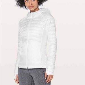 Lululemon Size 4 Down For A Run hooded goose down white